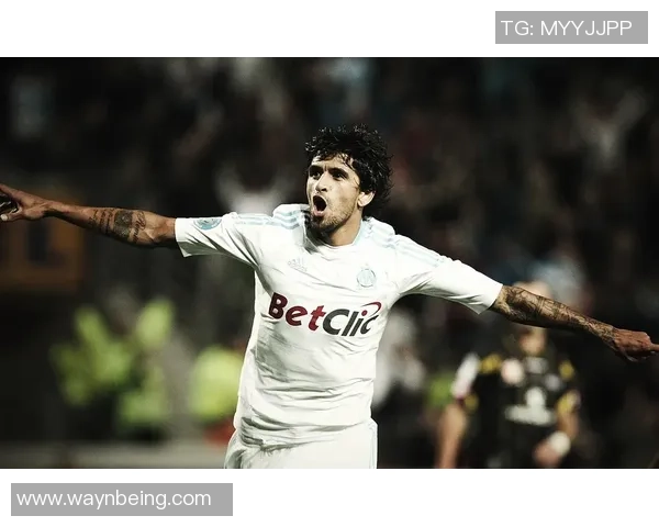 足球巨星卡卡高清动态壁纸震撼呈现点燃绿茵激情瞬间